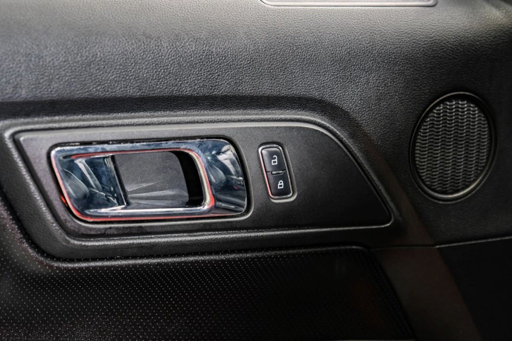 2015 Ford Mustang Image 50