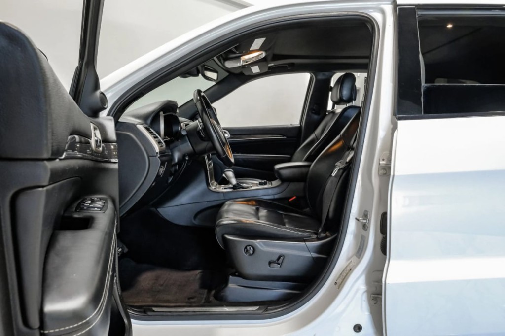 2017 Jeep Grand Cherokee Image 5
