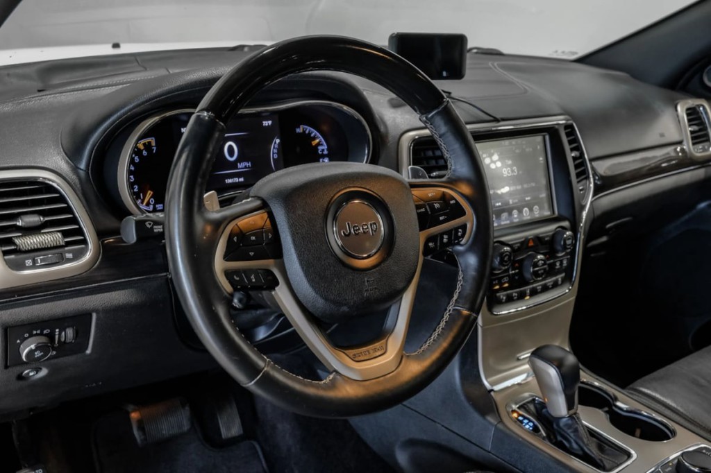 2017 Jeep Grand Cherokee Image 23