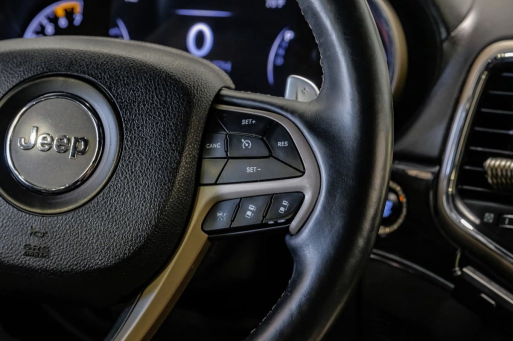 2017 Jeep Grand Cherokee Image 26