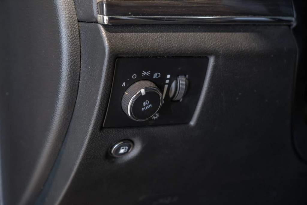 2017 Jeep Grand Cherokee Image 37