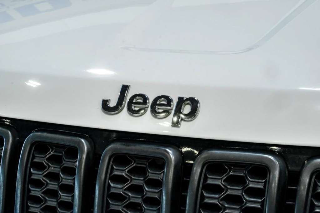 2017 Jeep Grand Cherokee Image 63