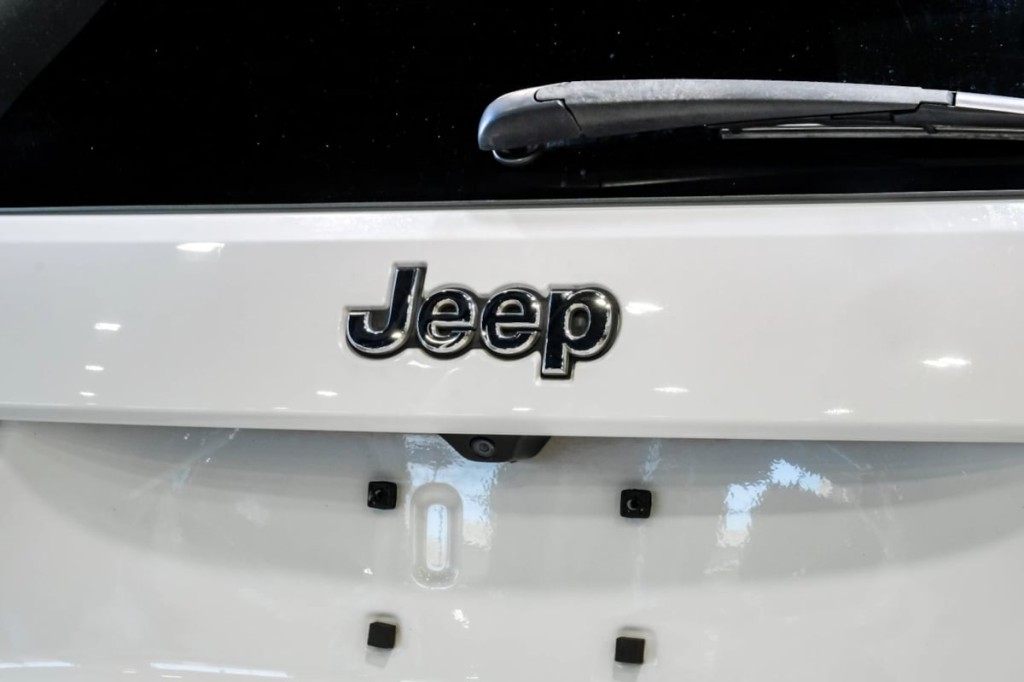 2017 Jeep Grand Cherokee Image 64