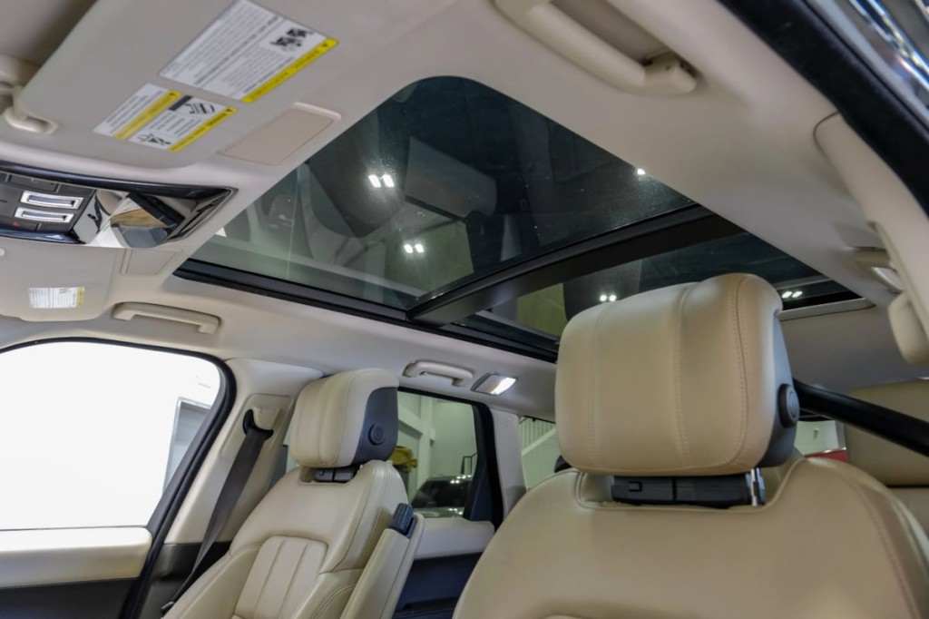 2020 Land Rover Range Rover Sport Image 6