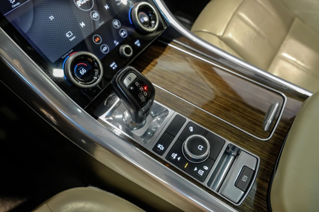 2020 Land Rover Range Rover Sport Image 34