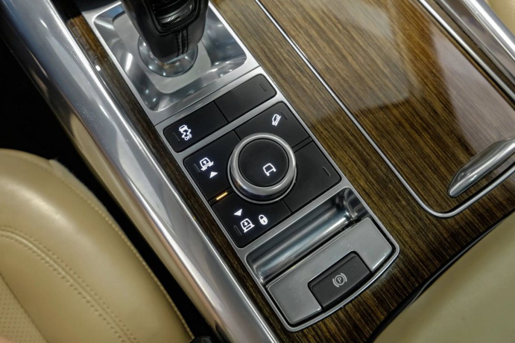 2020 Land Rover Range Rover Sport Image 36
