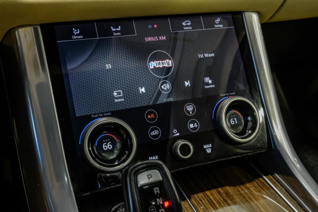 2020 Land Rover Range Rover Sport Image 40