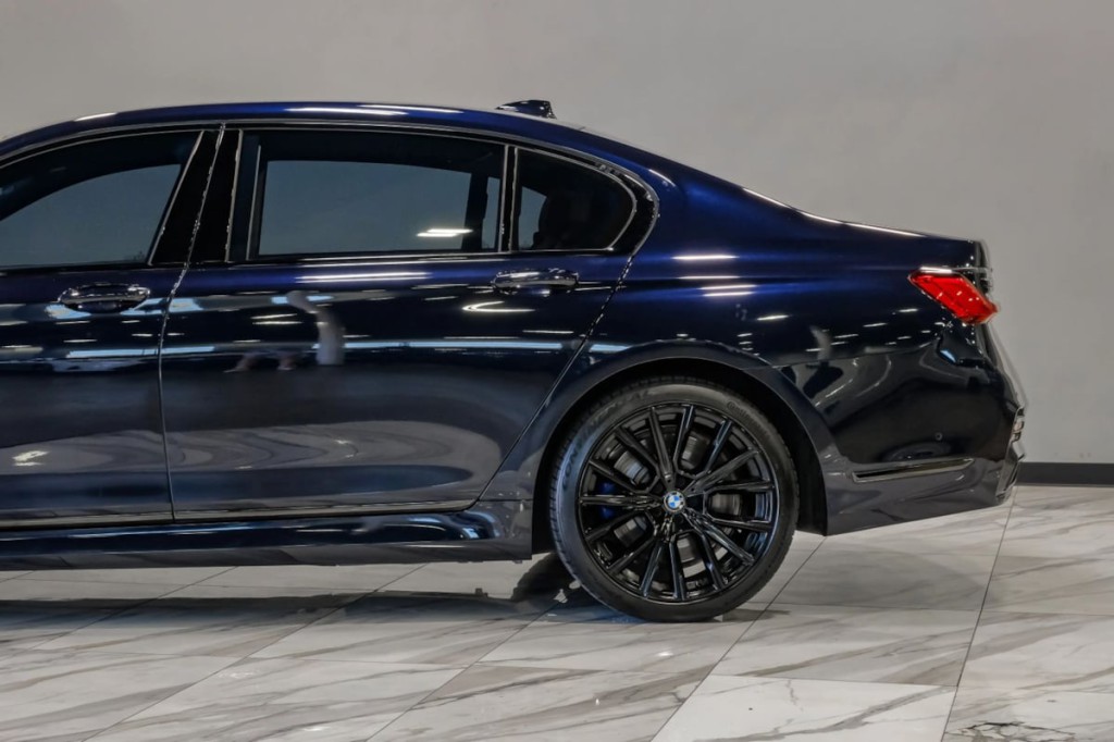 2022 BMW 7 Series Image 19