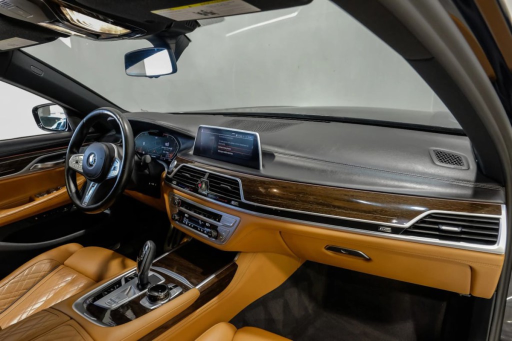 2022 BMW 7 Series Image 20