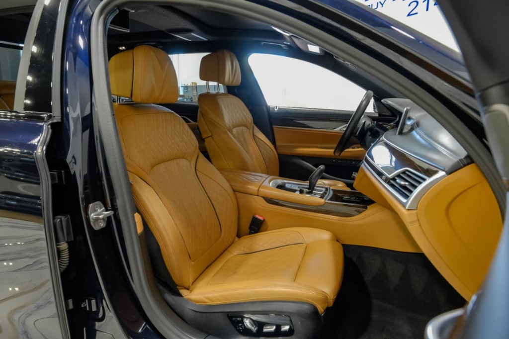 2022 BMW 7 Series Image 48
