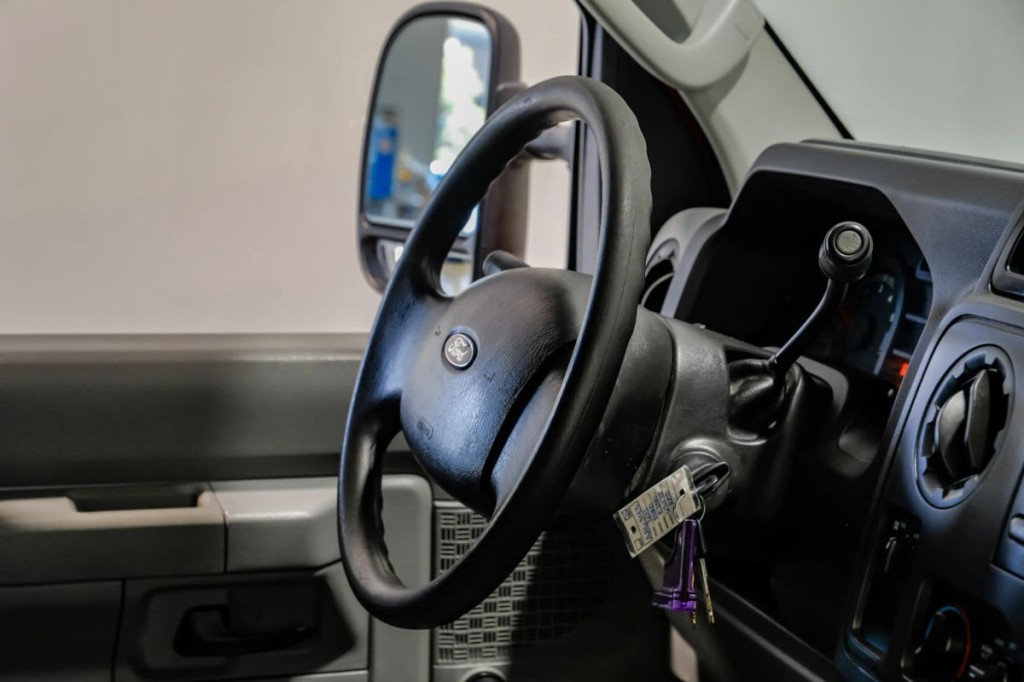 2012 Ford Econoline Image 20