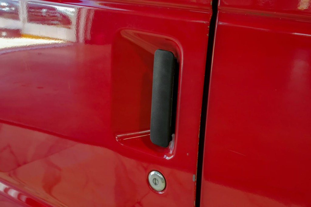 2012 Ford Econoline Image 39
