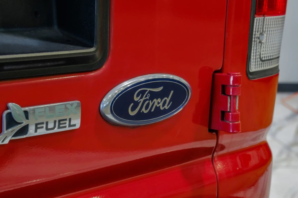 2012 Ford Econoline Image 50
