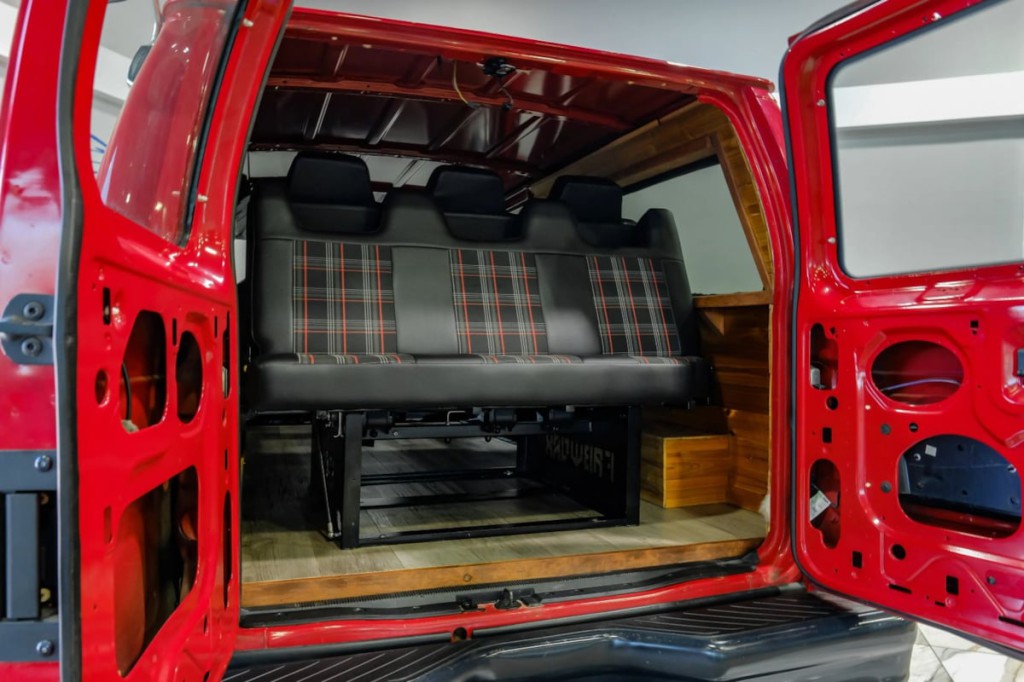 2012 Ford Econoline Image 56