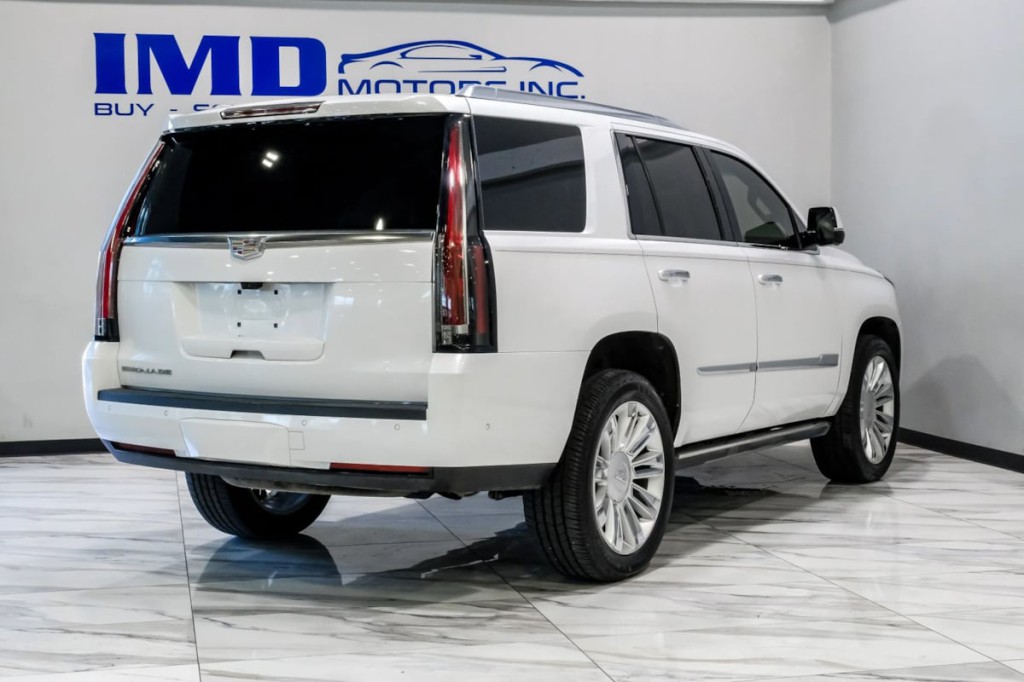 2020 Cadillac Escalade Image 12