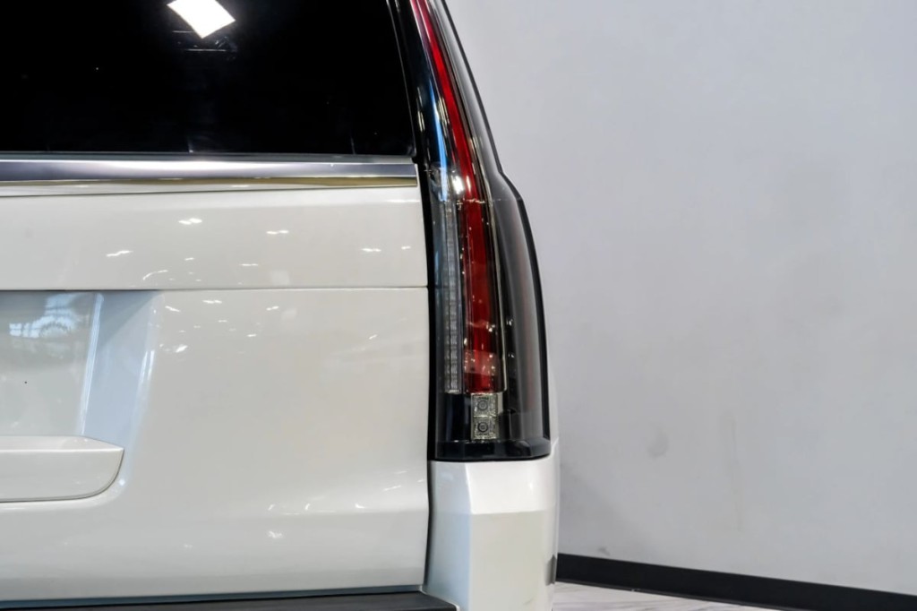 2020 Cadillac Escalade Image 65