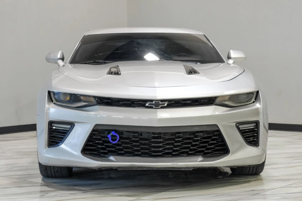 2018 Chevrolet Camaro Image 9
