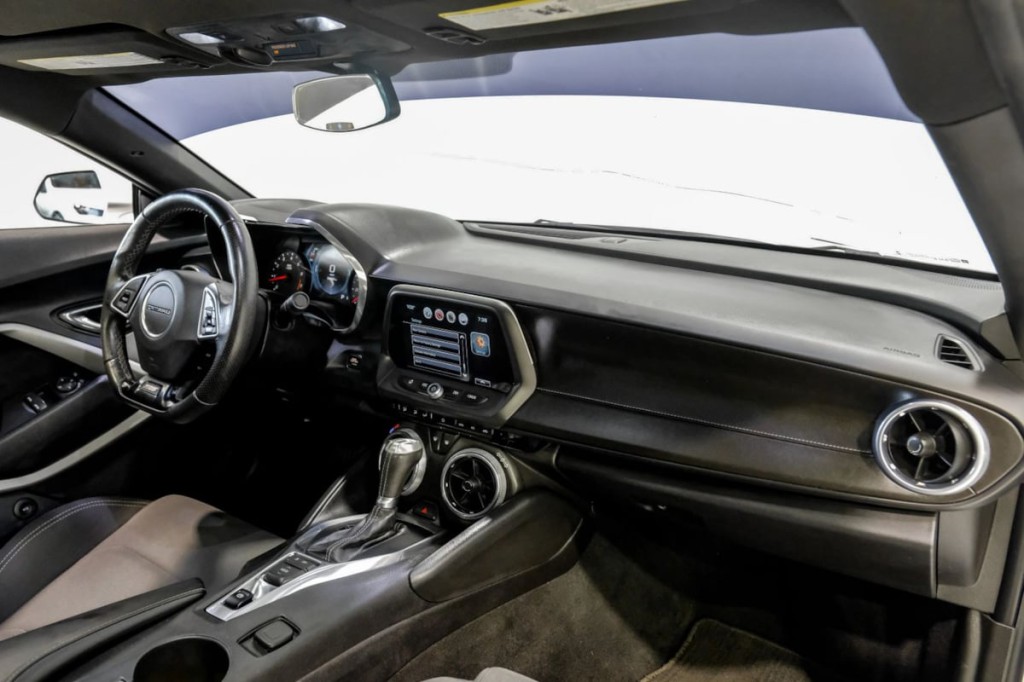 2018 Chevrolet Camaro Image 20