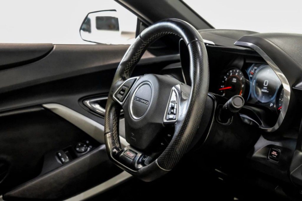 2018 Chevrolet Camaro Image 21