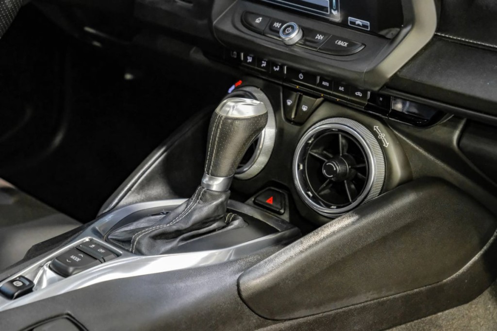 2018 Chevrolet Camaro Image 30