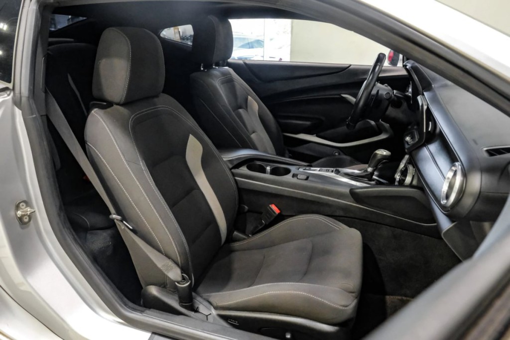 2018 Chevrolet Camaro Image 45