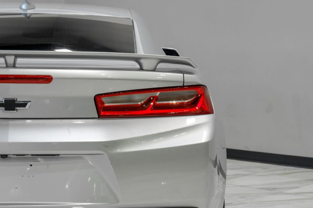 2018 Chevrolet Camaro Image 53