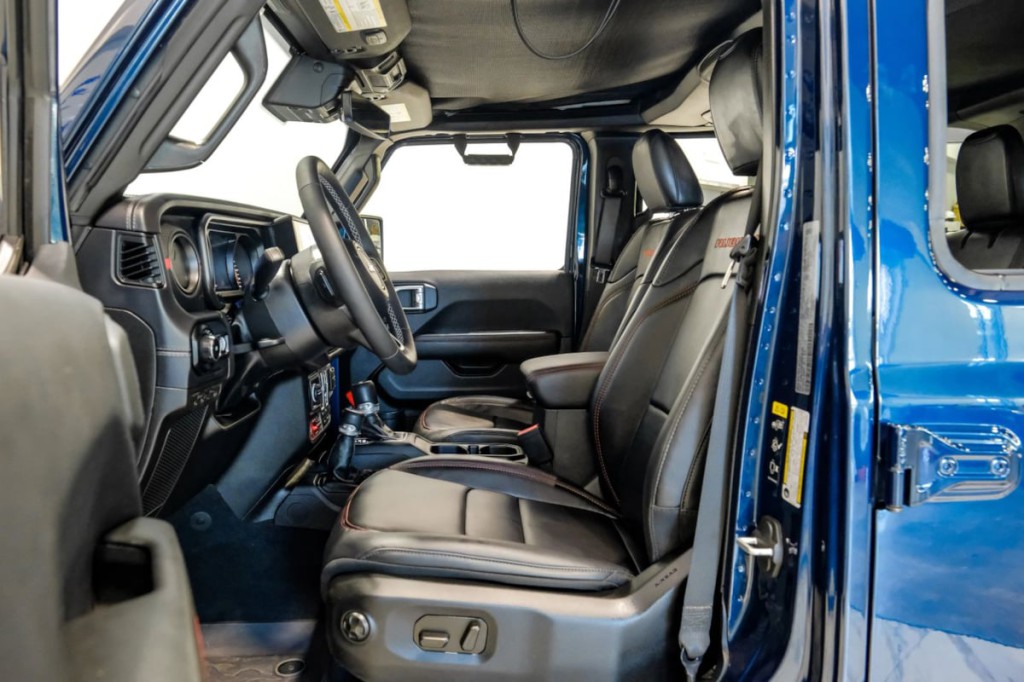 2025 Jeep Wrangler Image 5