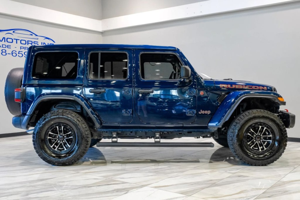 2025 Jeep Wrangler Image 10