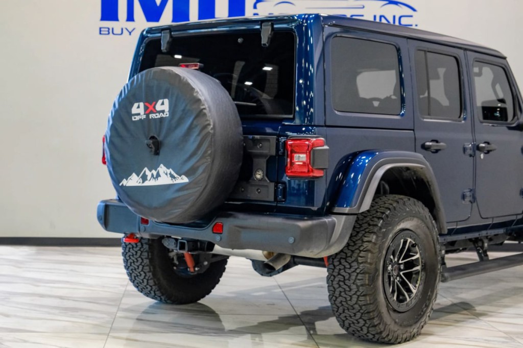 2025 Jeep Wrangler Image 12