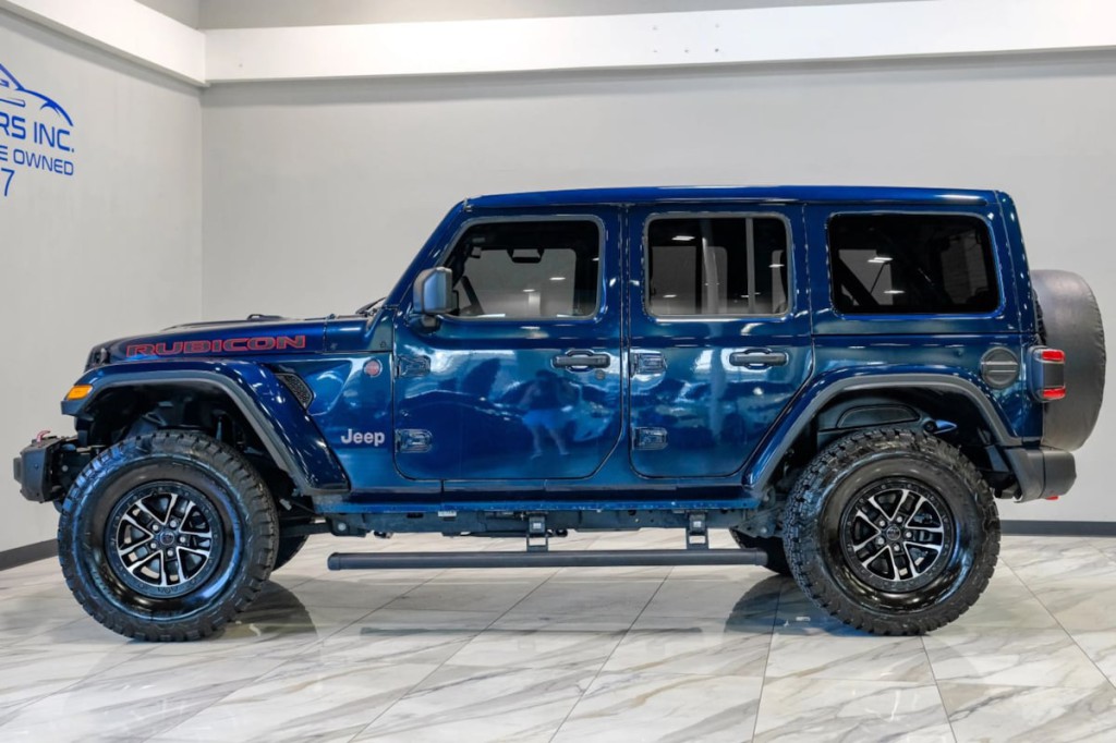 2025 Jeep Wrangler Image 16