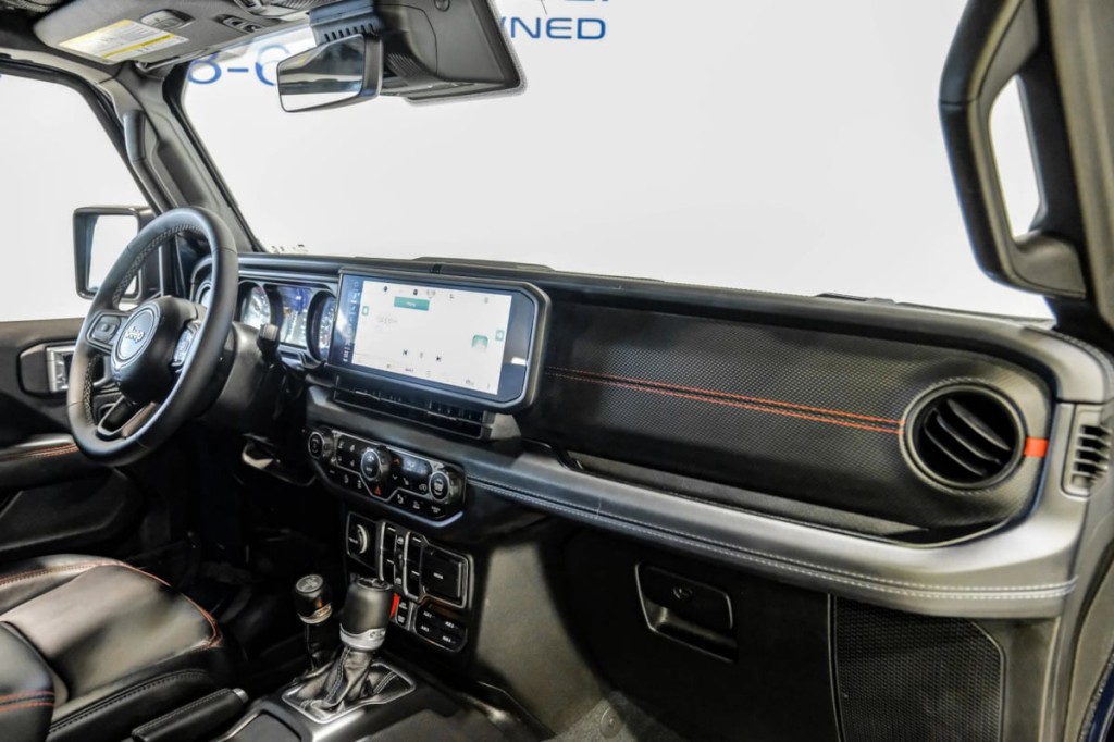 2025 Jeep Wrangler Image 19