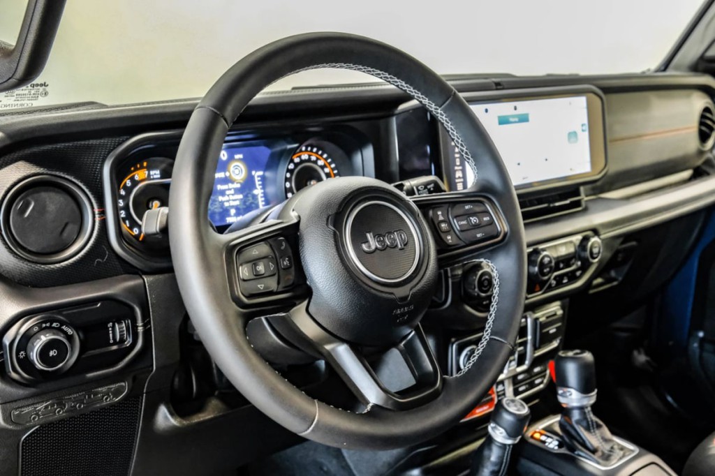 2025 Jeep Wrangler Image 22