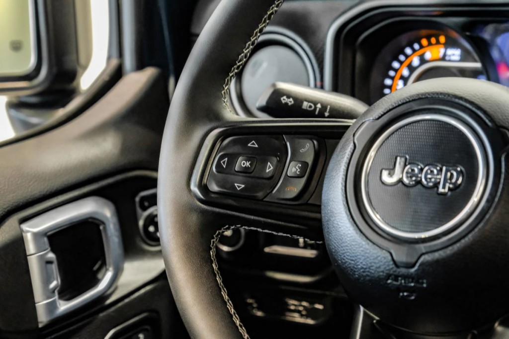 2025 Jeep Wrangler Image 24
