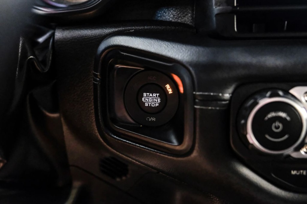 2025 Jeep Wrangler Image 28