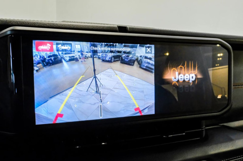 2025 Jeep Wrangler Image 30