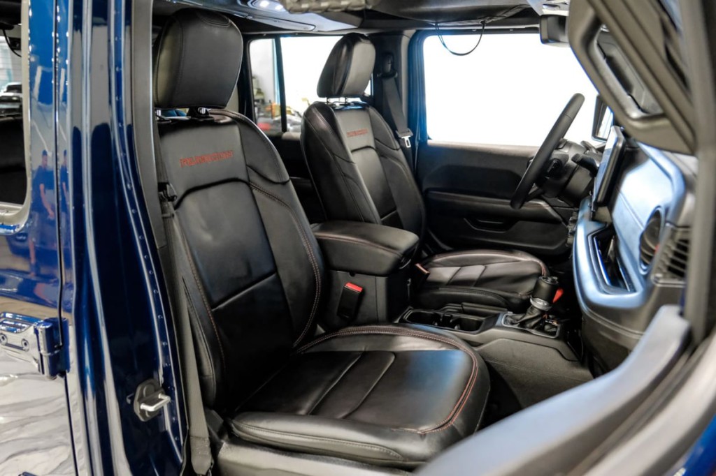 2025 Jeep Wrangler Image 48