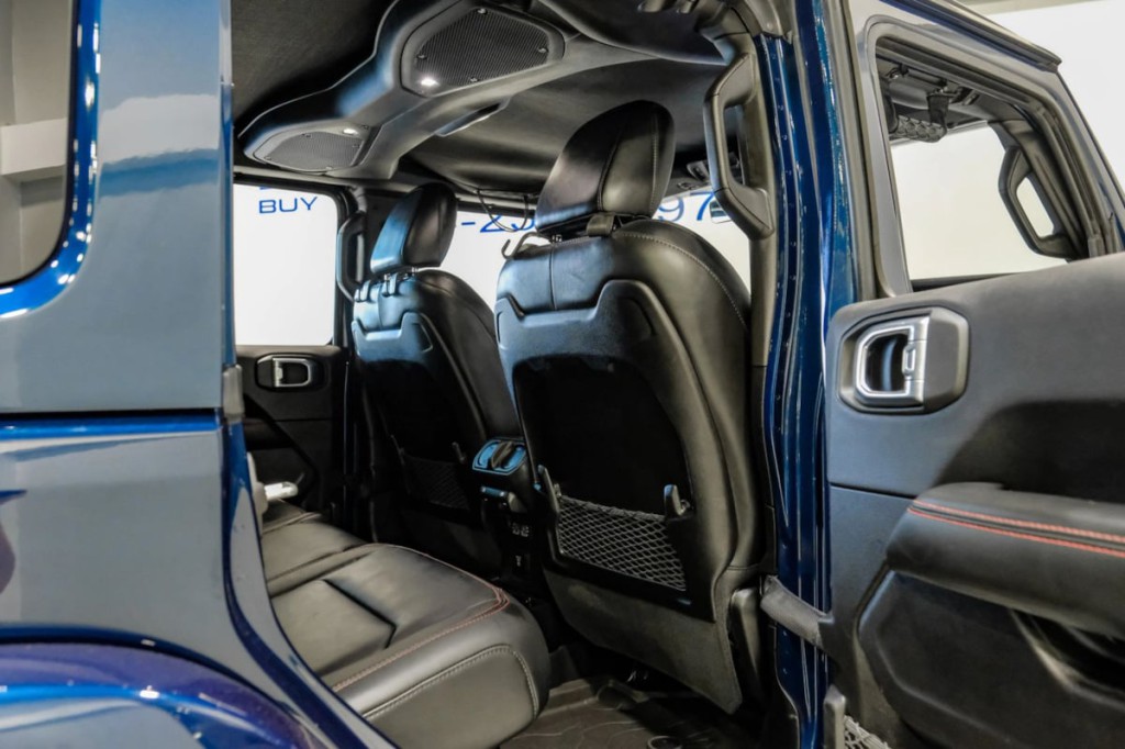 2025 Jeep Wrangler Image 50