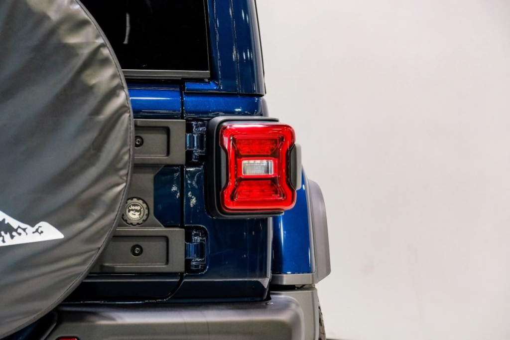 2025 Jeep Wrangler Image 61