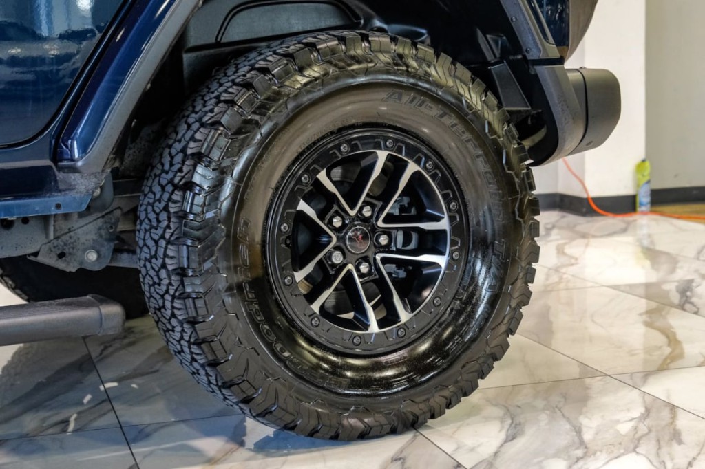 2025 Jeep Wrangler Image 74