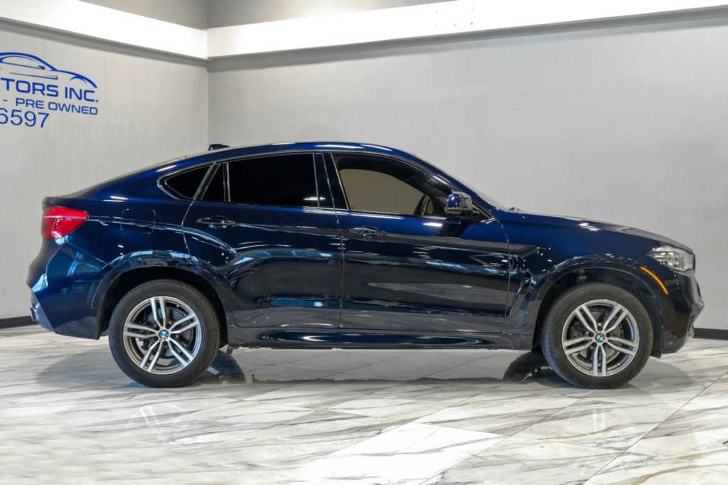 2016 BMW X6 Image 10