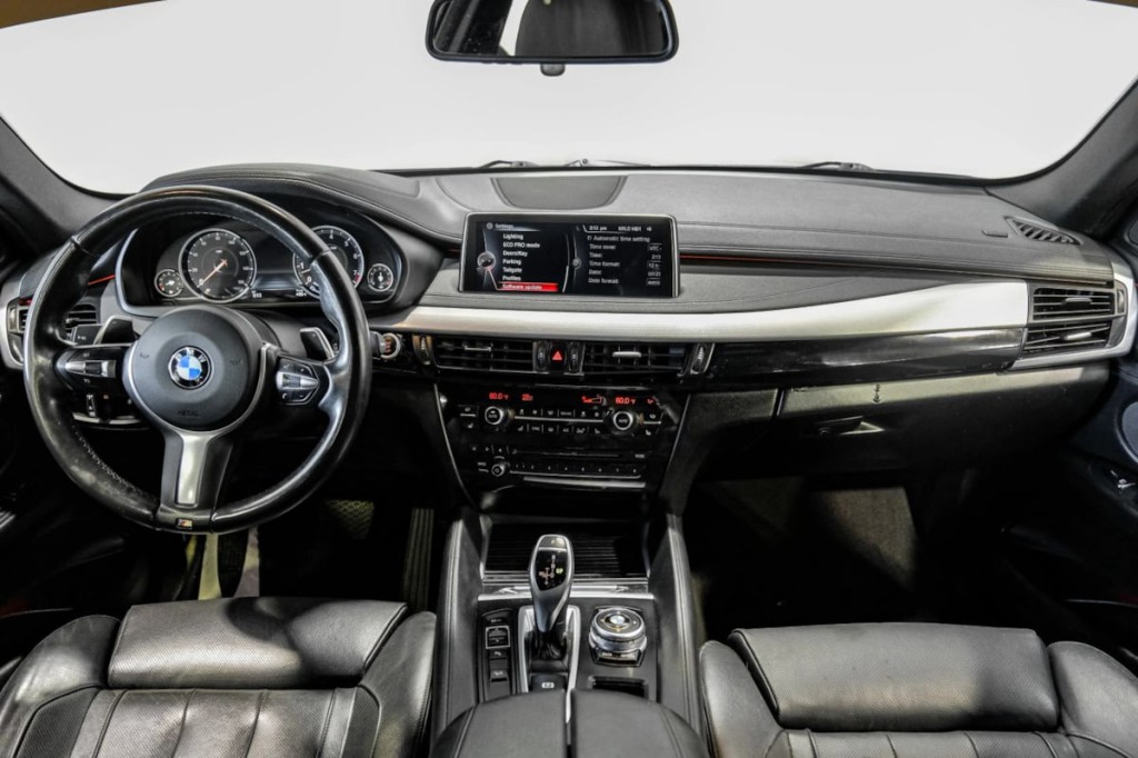2016 BMW X6 Image 21