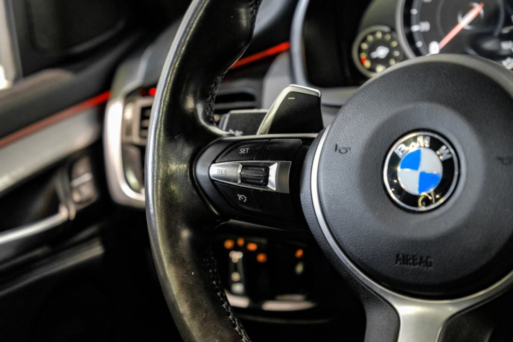 2016 BMW X6 Image 24