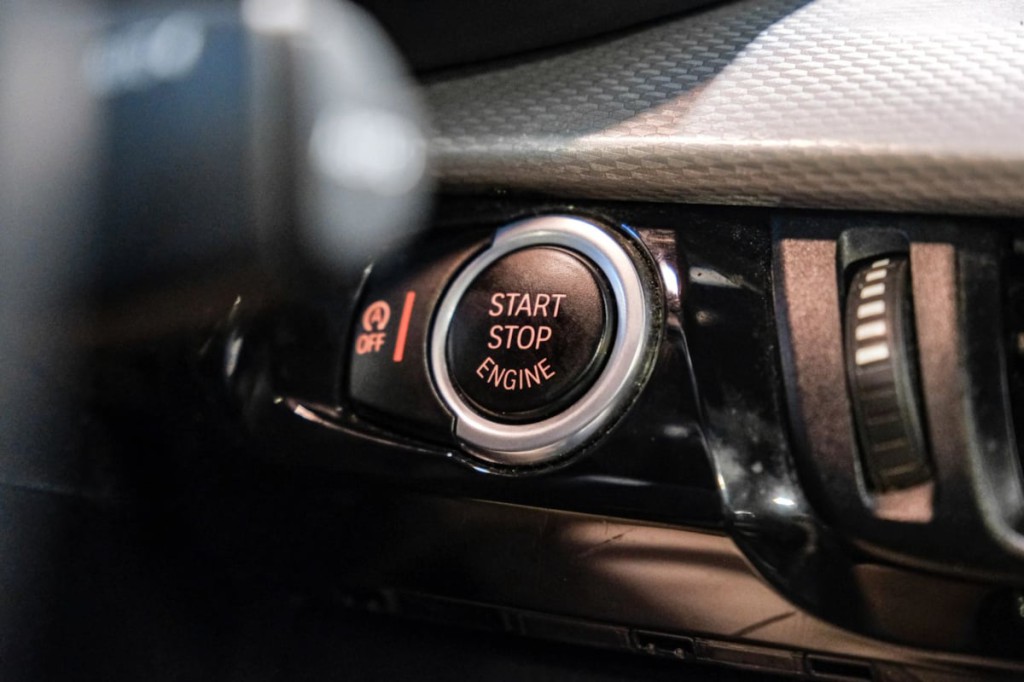 2016 BMW X6 Image 28