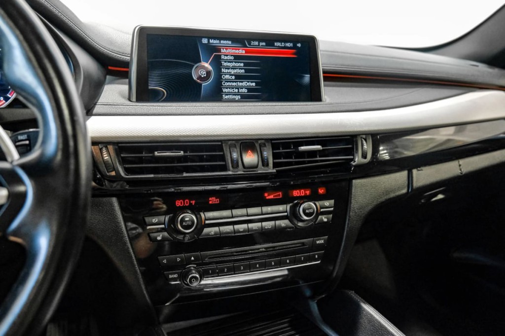 2016 BMW X6 Image 34