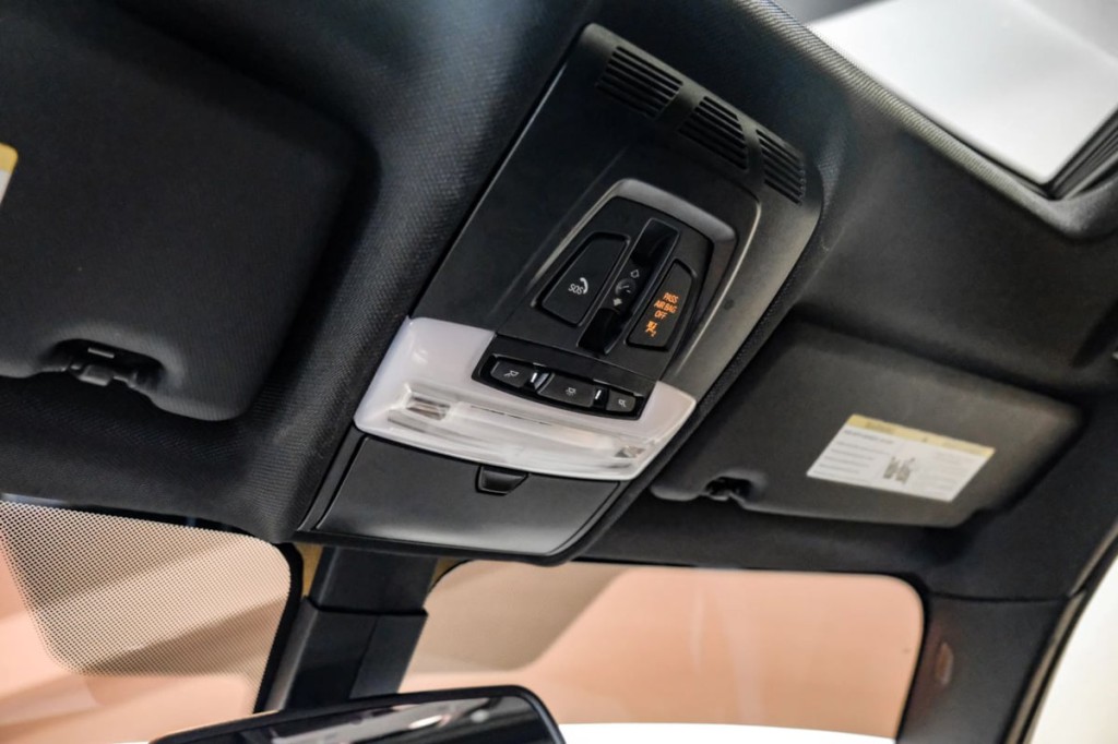 2016 BMW X6 Image 38