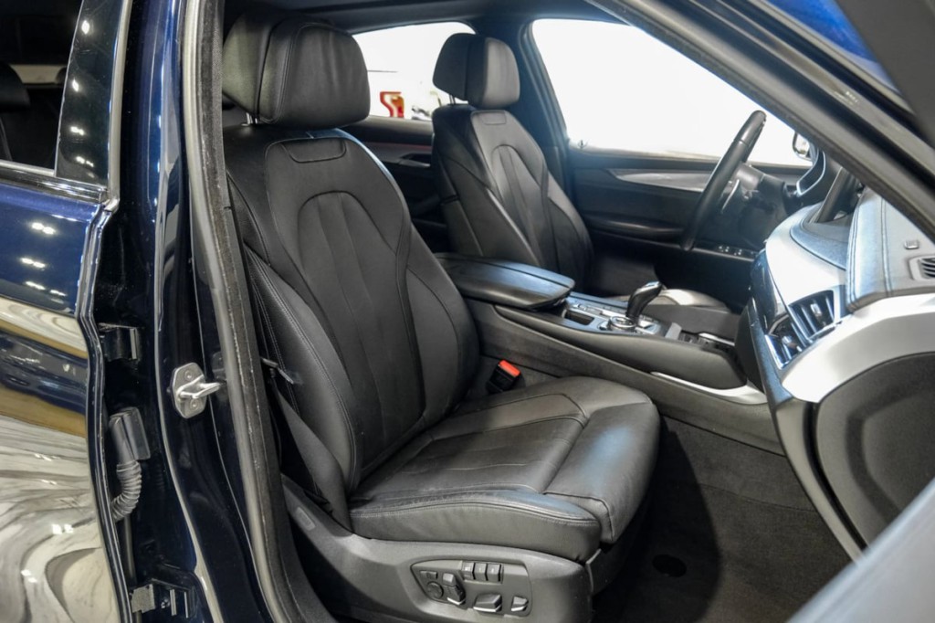2016 BMW X6 Image 47