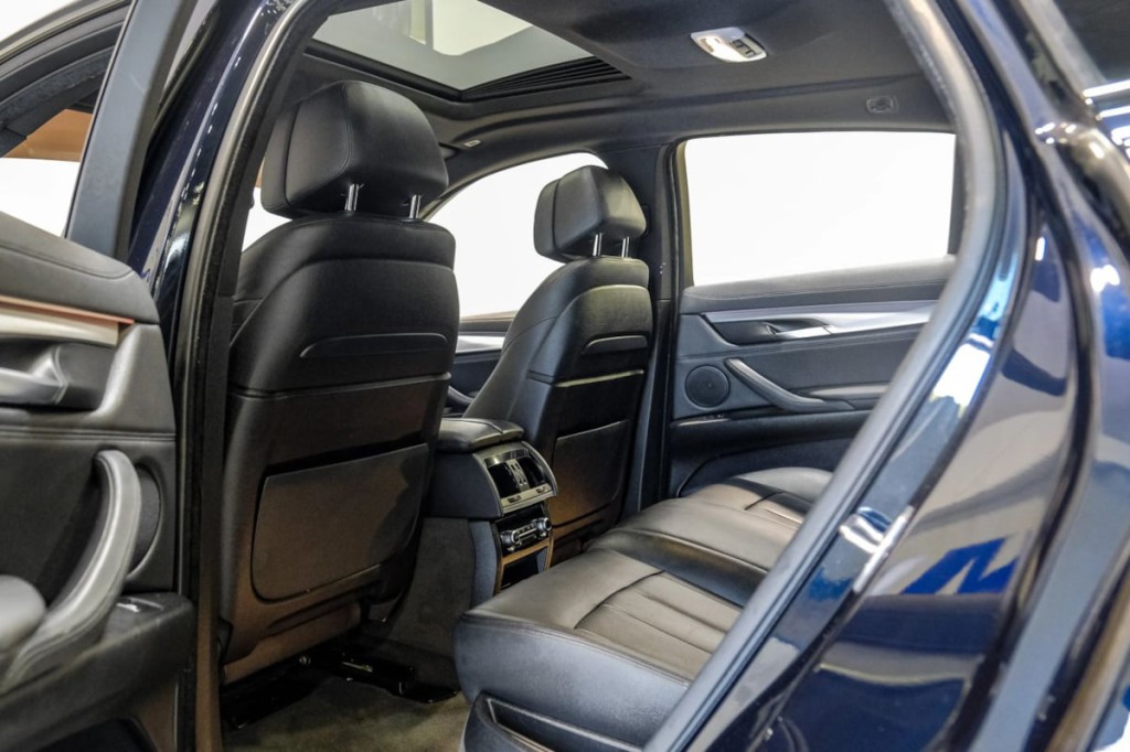 2016 BMW X6 Image 51