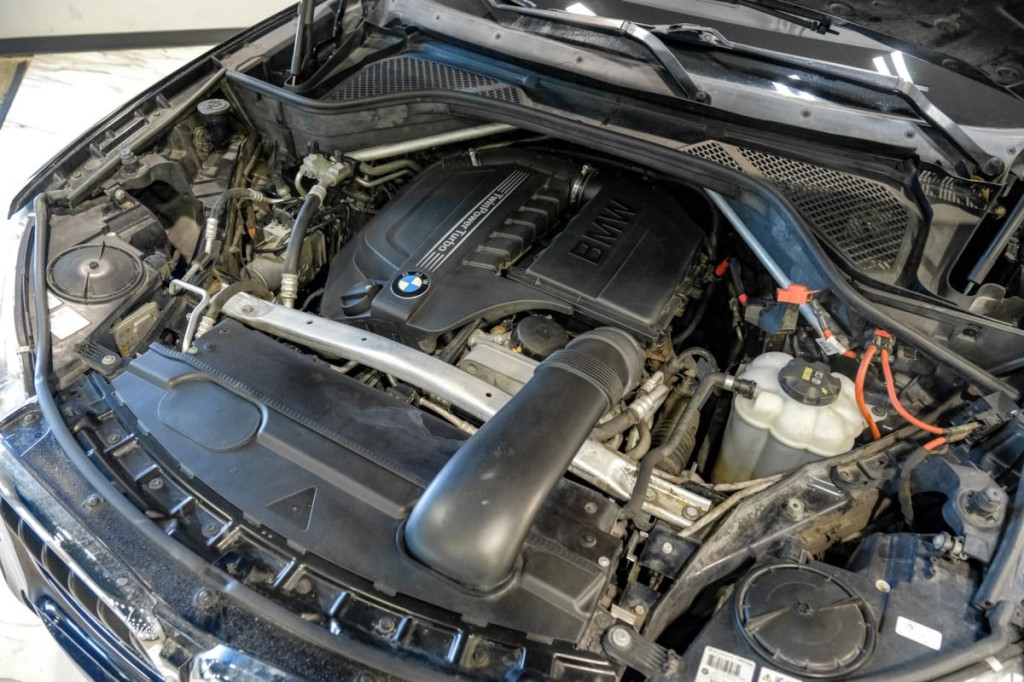 2016 BMW X6 Image 62