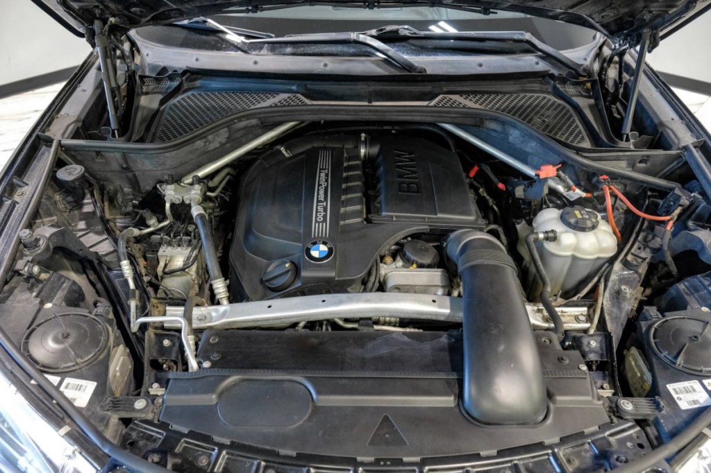 2016 BMW X6 Image 63