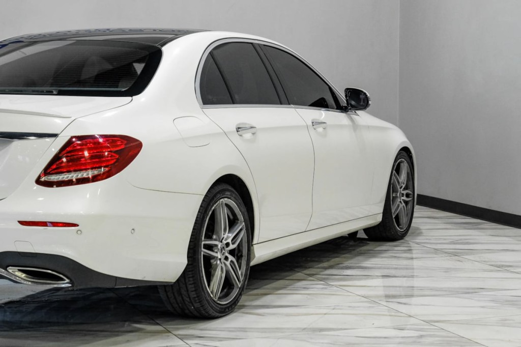 2018 Mercedes-Benz E-Class Image 14